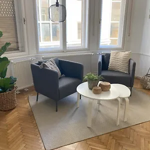 Center W18 Budapeşte